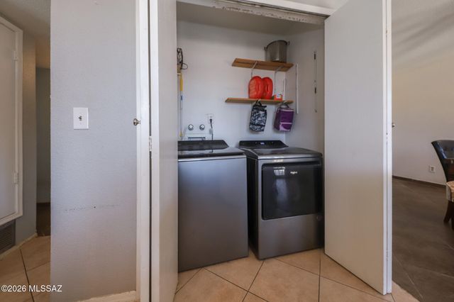 2210 E Oregon Street, Tucson, AZ 85706