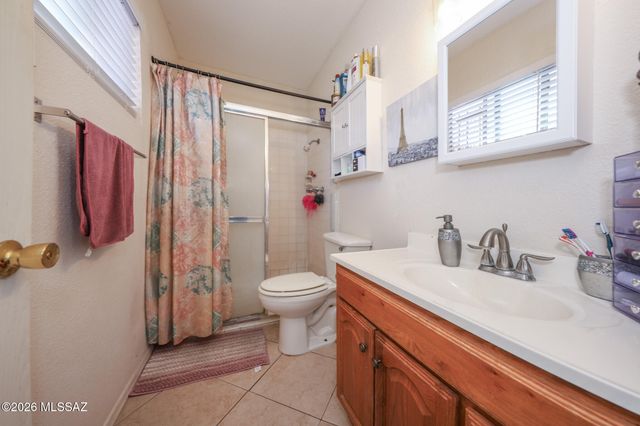 2210 E Oregon Street, Tucson, AZ 85706