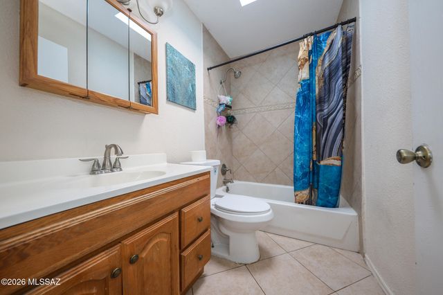 2210 E Oregon Street, Tucson, AZ 85706