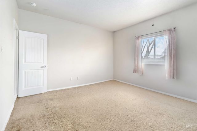 16053 Sunnyfield Ave, Caldwell, ID 83607