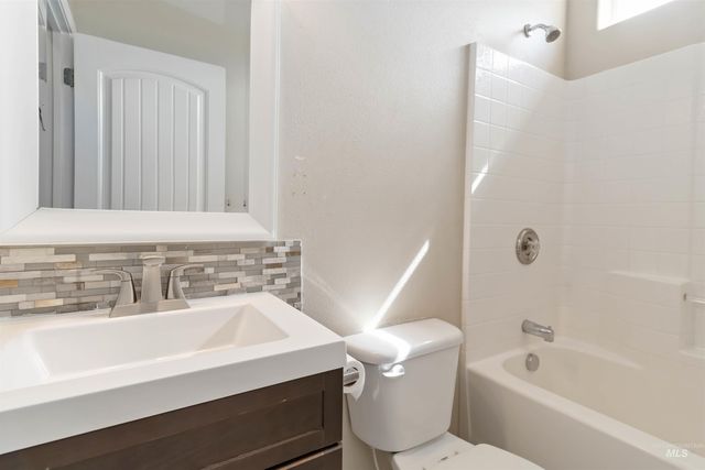 16053 Sunnyfield Ave, Caldwell, ID 83607