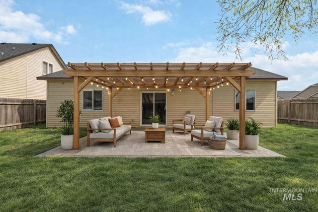 16053 Sunnyfield Ave, Caldwell, ID 83607