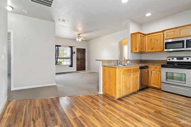 16053 Sunnyfield Ave, Caldwell, ID 83607