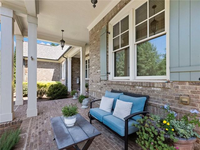 2474 Northern Oak Drive, Braselton, GA 30517