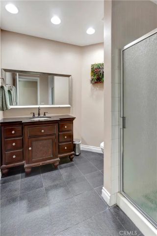 2 Escapade Court, Newport Beach, CA 92663