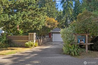 8564 30th Avenue NW, Seattle, WA 98117