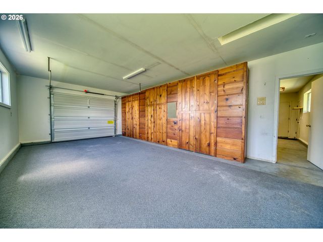33887 CHURCH Rd, Warren, OR 97053