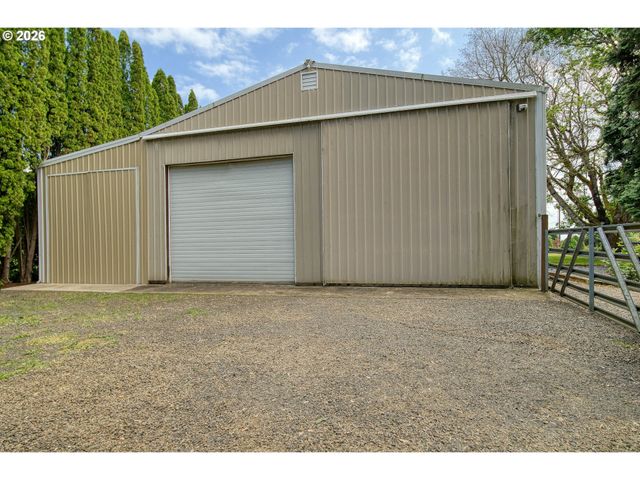 33887 CHURCH Rd, Warren, OR 97053