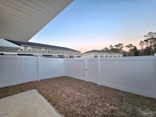 710-B Giese Ln, Pensacola, FL 32506