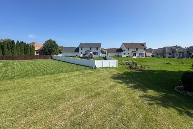 12297 Paisley Drive, Loves Park, IL 61111