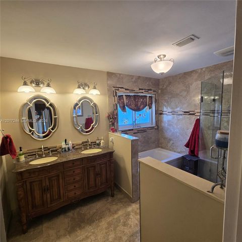 10940 NW 18th Ct, Plantation, FL 33322