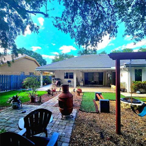 10940 NW 18th Ct, Plantation, FL 33322
