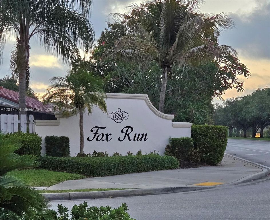 10940 NW 18th Ct, Plantation, FL 33322