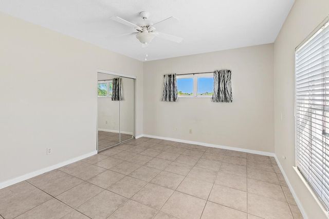 2127 SE Wild Meadow Circle, Port St. Lucie, FL 34952
