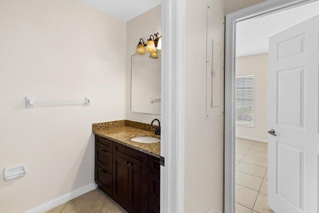 2127 SE Wild Meadow Circle, Port St. Lucie, FL 34952