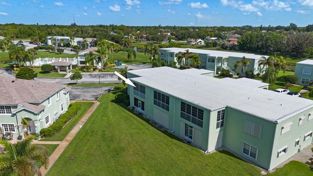 2127 SE Wild Meadow Circle, Port St. Lucie, FL 34952
