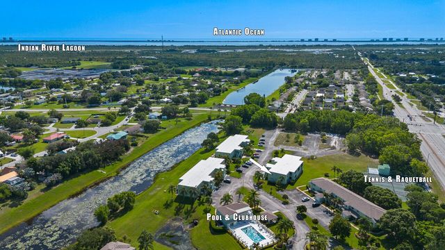 2127 SE Wild Meadow Circle, Port St. Lucie, FL 34952