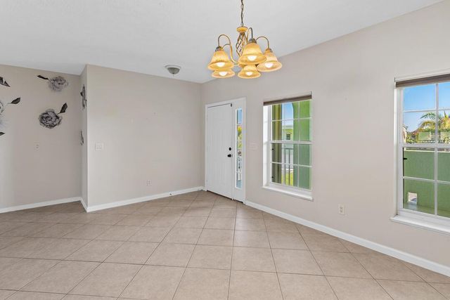 2127 SE Wild Meadow Circle, Port St. Lucie, FL 34952