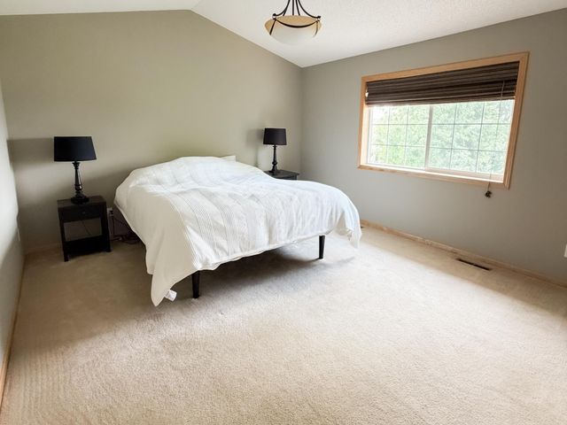 924 Ivy Hills Road, Belle Plaine, MN 56011