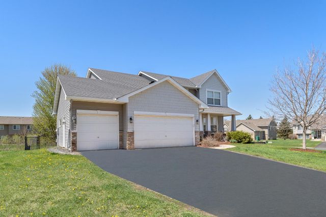 924 Ivy Hills Road, Belle Plaine, MN 56011