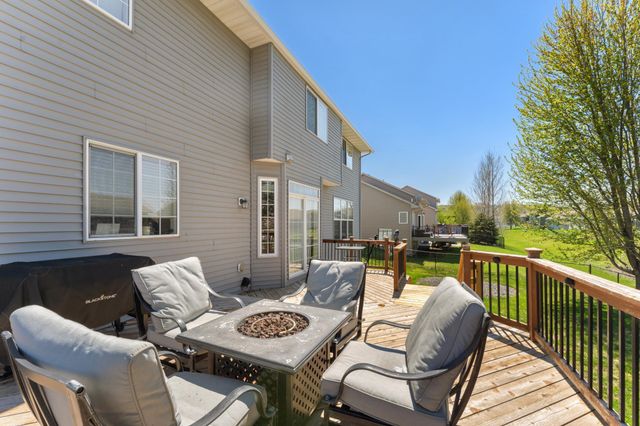 924 Ivy Hills Road, Belle Plaine, MN 56011