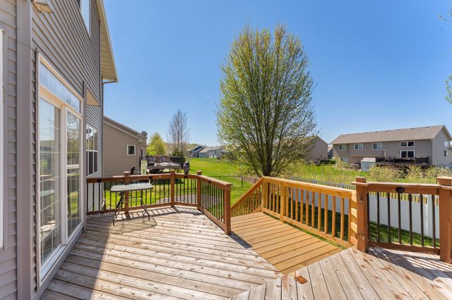 924 Ivy Hills Road, Belle Plaine, MN 56011