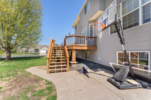 924 Ivy Hills Road, Belle Plaine, MN 56011