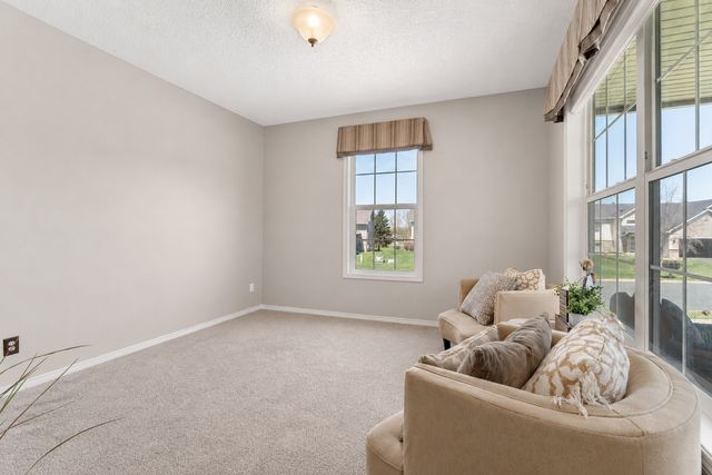 924 Ivy Hills Road, Belle Plaine, MN 56011
