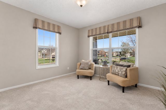 924 Ivy Hills Road, Belle Plaine, MN 56011