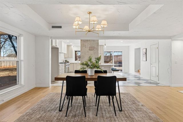 2905 Lamp Post Lane, Oklahoma City, OK 73120