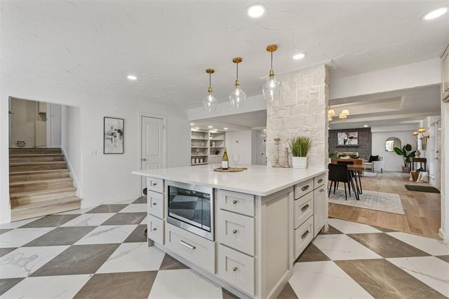 2905 Lamp Post Lane, Oklahoma City, OK 73120