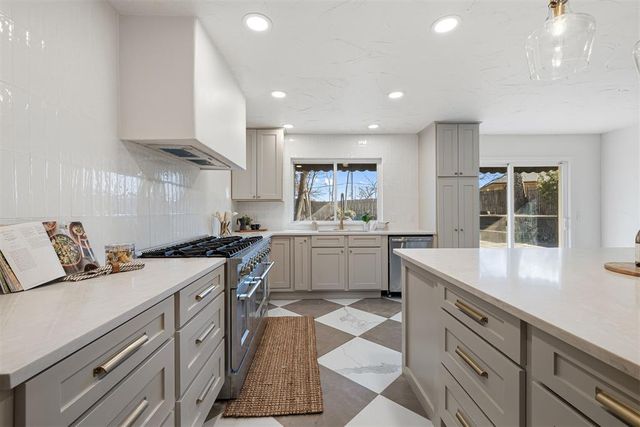 2905 Lamp Post Lane, Oklahoma City, OK 73120