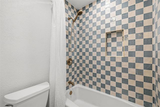 2905 Lamp Post Lane, Oklahoma City, OK 73120