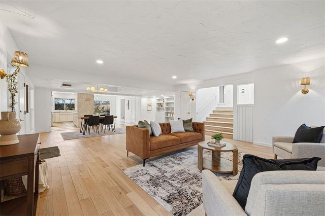 2905 Lamp Post Lane, Oklahoma City, OK 73120