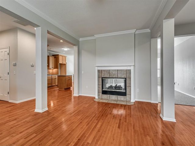 3004 Twin Lake Drive, Moore, OK 73165