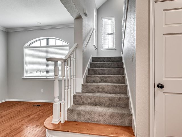 3004 Twin Lake Drive, Moore, OK 73165