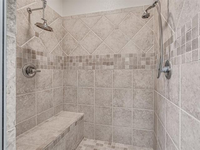 3004 Twin Lake Drive, Moore, OK 73165