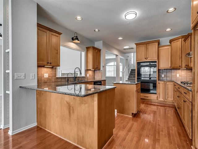 3004 Twin Lake Drive, Moore, OK 73165