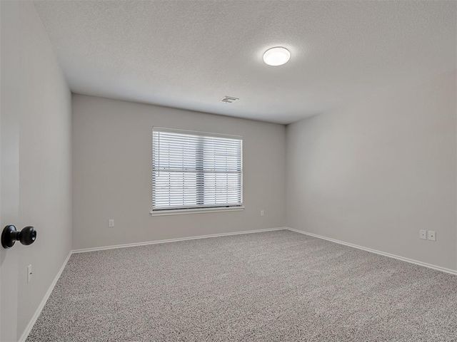 3004 Twin Lake Drive, Moore, OK 73165