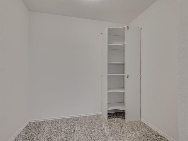 3004 Twin Lake Drive, Moore, OK 73165