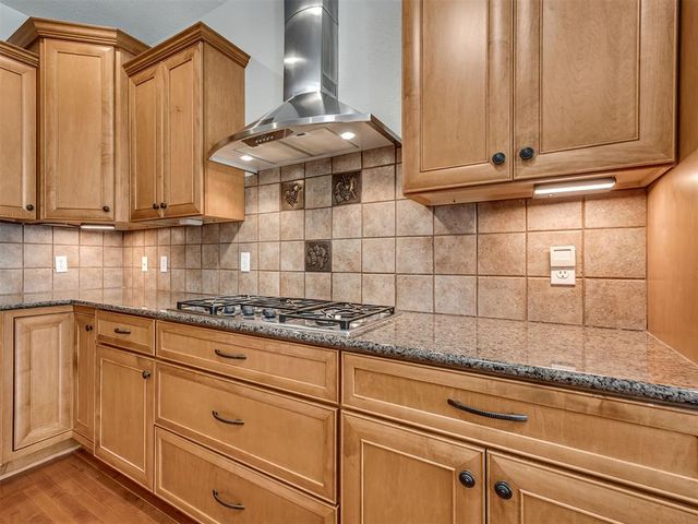 3004 Twin Lake Drive, Moore, OK 73165