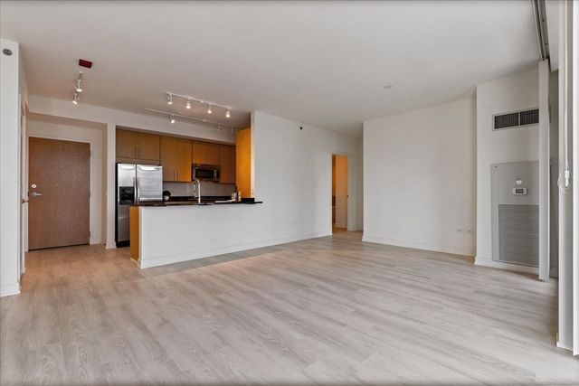 505 N McClurg Court 3704, Chicago, IL 60611