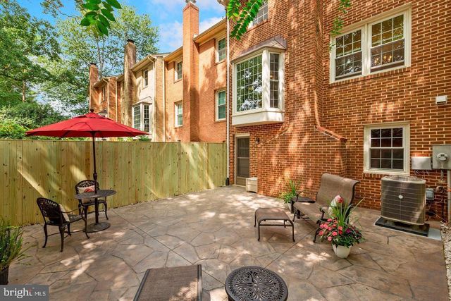 6571 SNOWBELL LN, Falls Church, VA 22042