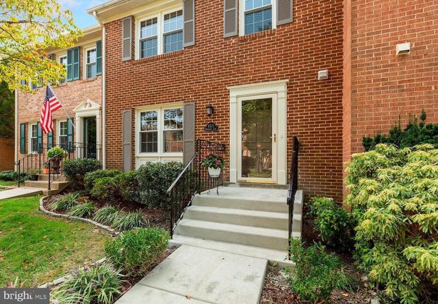 6571 SNOWBELL LN, Falls Church, VA 22042