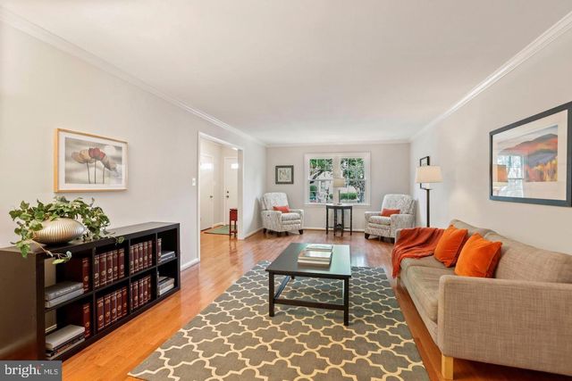 6571 SNOWBELL LN, Falls Church, VA 22042
