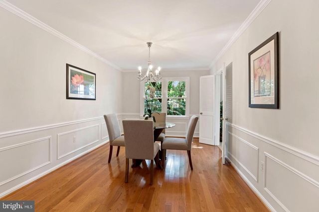 6571 SNOWBELL LN, Falls Church, VA 22042