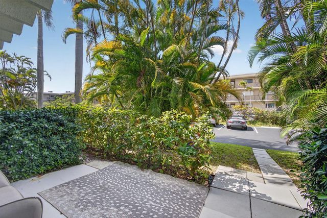 4001 S Ocean Boulevard 111, Palm Beach, FL 33480