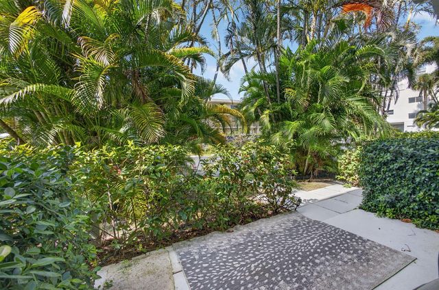 4001 S Ocean Boulevard 111, Palm Beach, FL 33480