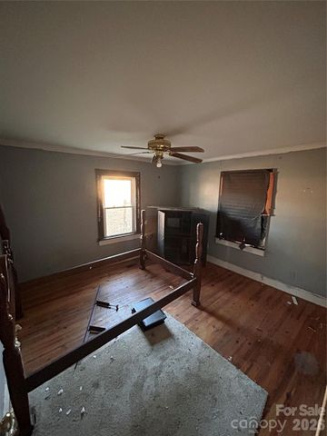 914 Linwood Road, Kings Mountain, NC 28086