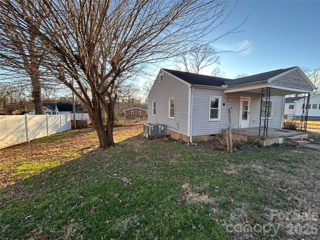 914 Linwood Road, Kings Mountain, NC 28086